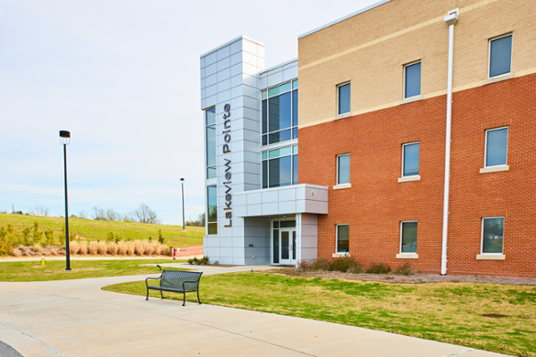 External shot of Lakeview Pointe on MGA's Macon Campus.